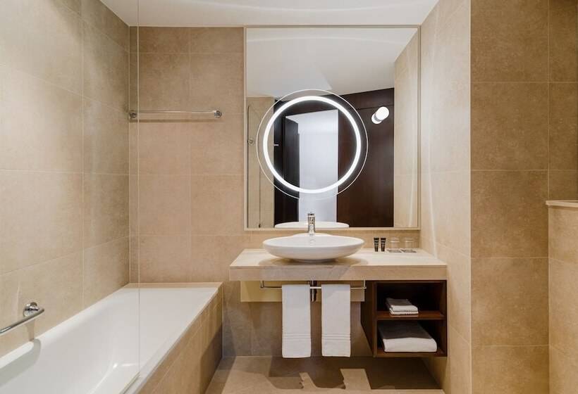 اتاق کلاب, Sheraton Poznan