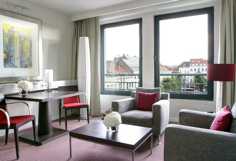 سوییت جونیور, Sofitel Brussels Europe