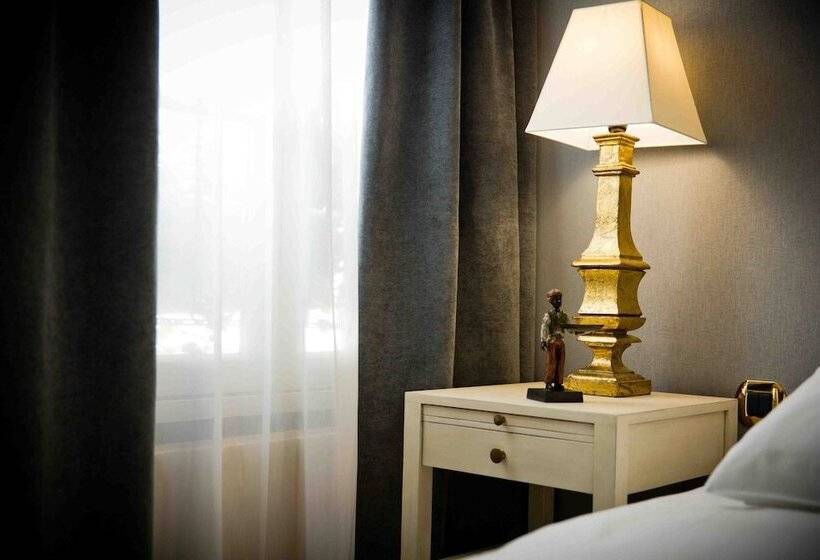 اتاق استاندارد یک نفره, Champerret Heliopolis