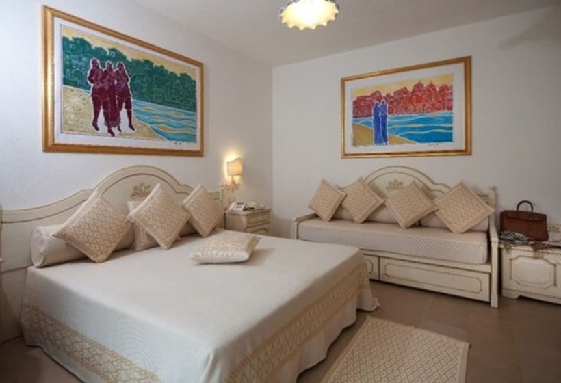 Номер Superior, Cala Ginepro Hotel Resort