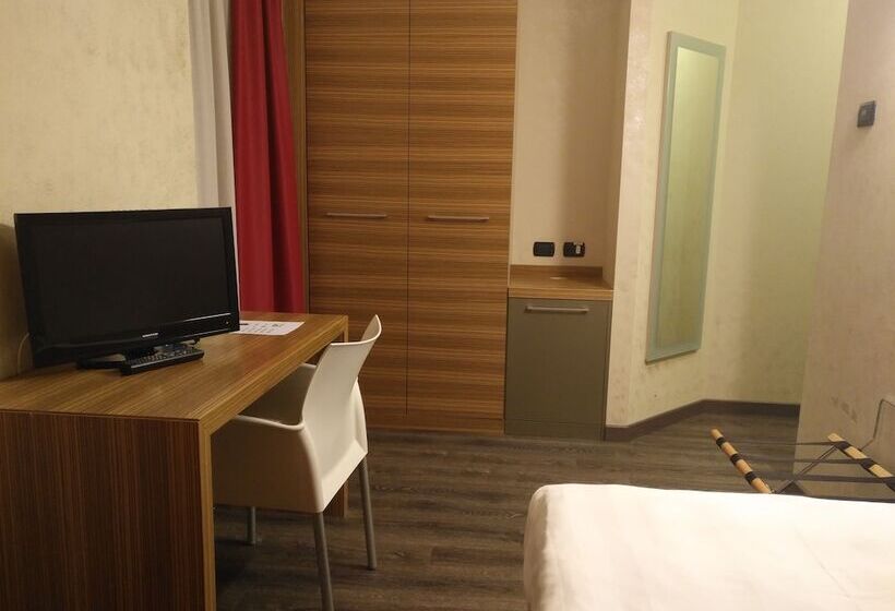 اتاق استاندارد, Bis Hotel Varese