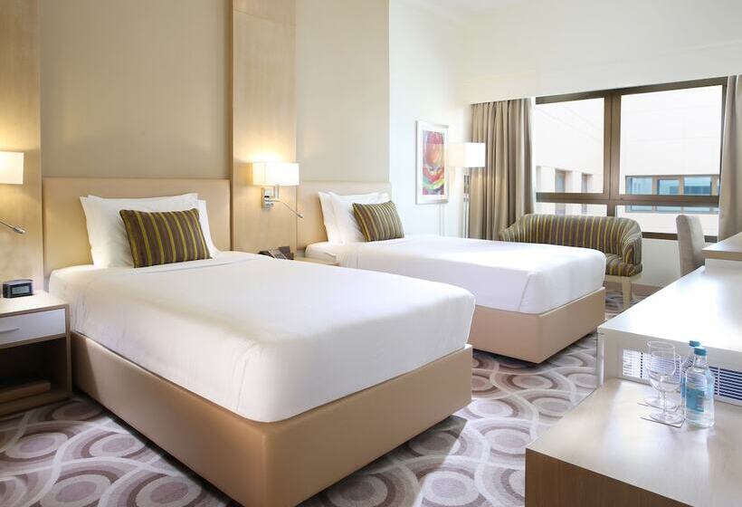 家庭间, Metropolitan Hotel Dubai