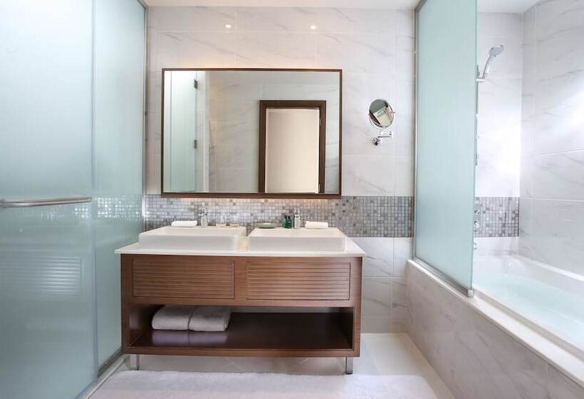 高级套房, Metropolitan Hotel Dubai
