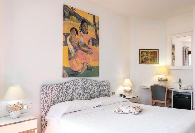 اتاق کلاسیک با چشم‌انداز دریا, Stefania Boutique Hotel By The Beach