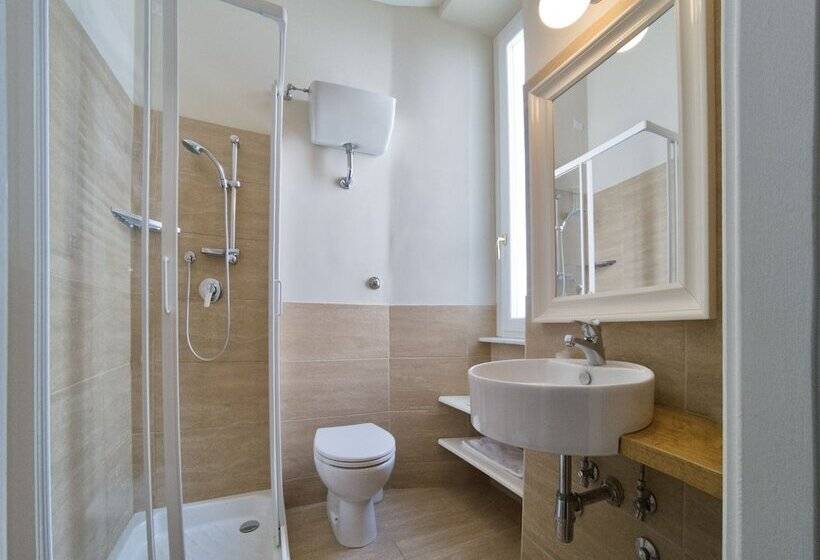 اتاق اجرایی, Touring Wellness & Beauty