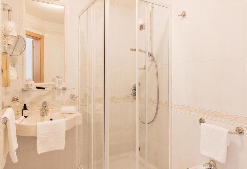 Номер Стандарт Индивидуальный, Wellness Refugium & Resort Hotel Alpin Royal   Small Luxury Hotels Of The World