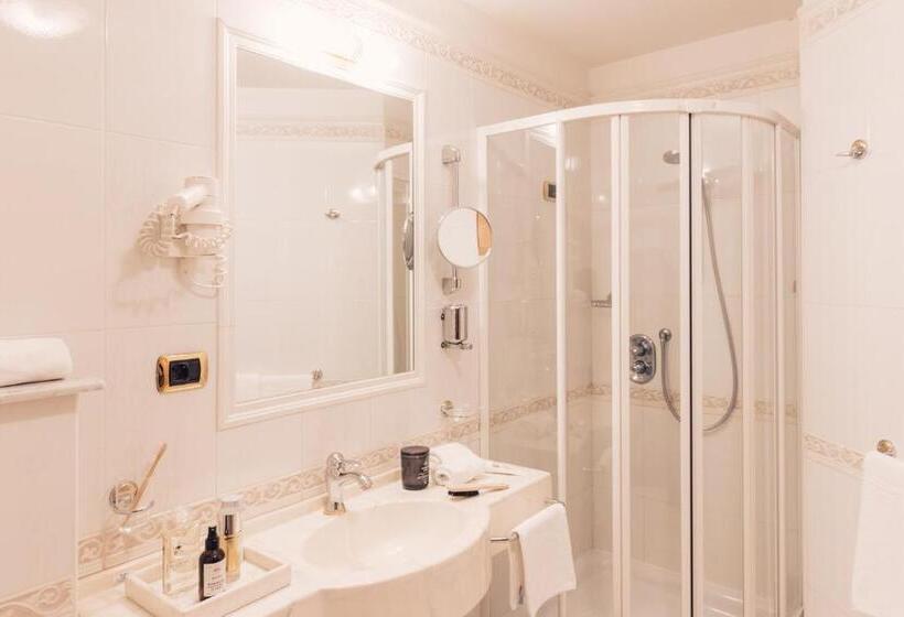 جناح, Wellness Refugium & Resort Hotel Alpin Royal   Small Luxury Hotels Of The World