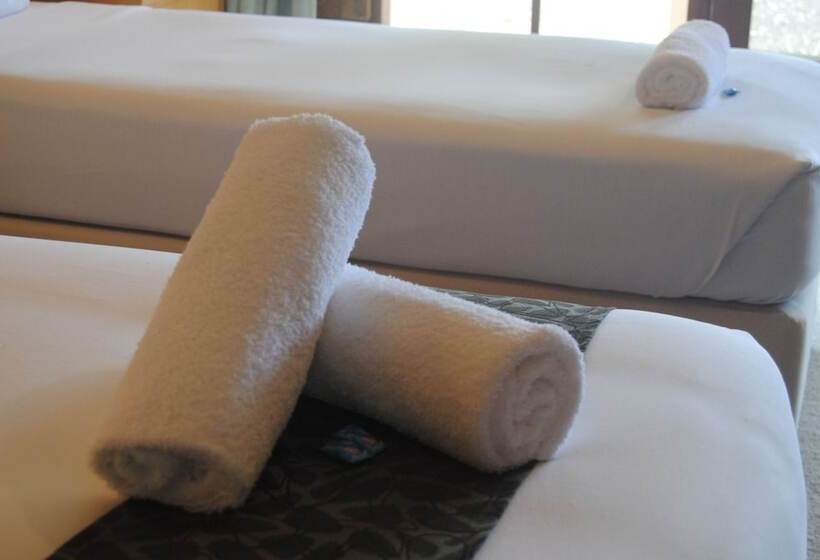 Номер Стандарт, Grange Burn Motel