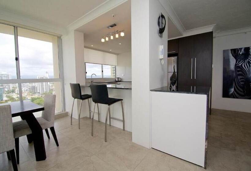 Апартаменты 2 Спальни Вид на Море, Hi Surf Beachfront Resort Apartments
