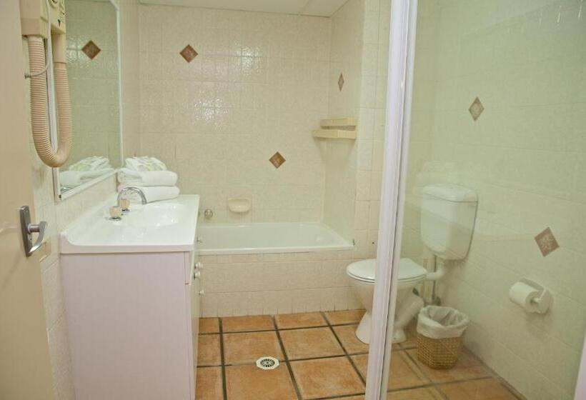 Апартаменты 2 Спальни, Hi Surf Beachfront Resort Apartments