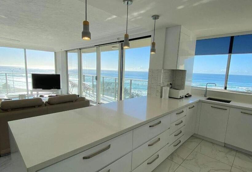 Апартаменты 2 Спальни Вид на Море, Hi Surf Beachfront Resort Apartments