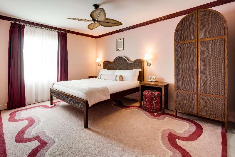 اتاق استاندارد یک نفره, Best Western Plus Executive Hotel And Suites