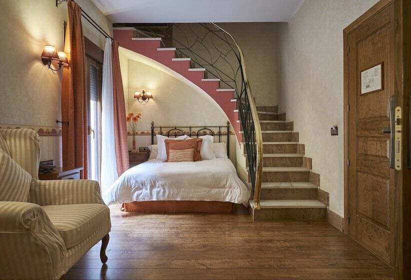 Полулюкс, Casona De Torres