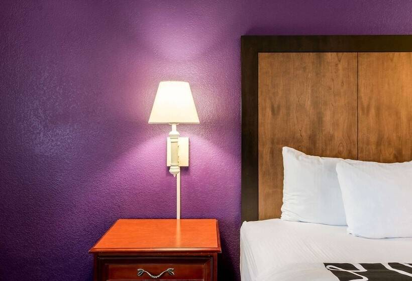 Люкс, La Quinta By Wyndham Roswell