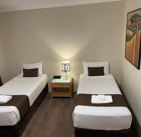 Семейный Номер, Noah's Mid City Motor Inn Muswellbrook