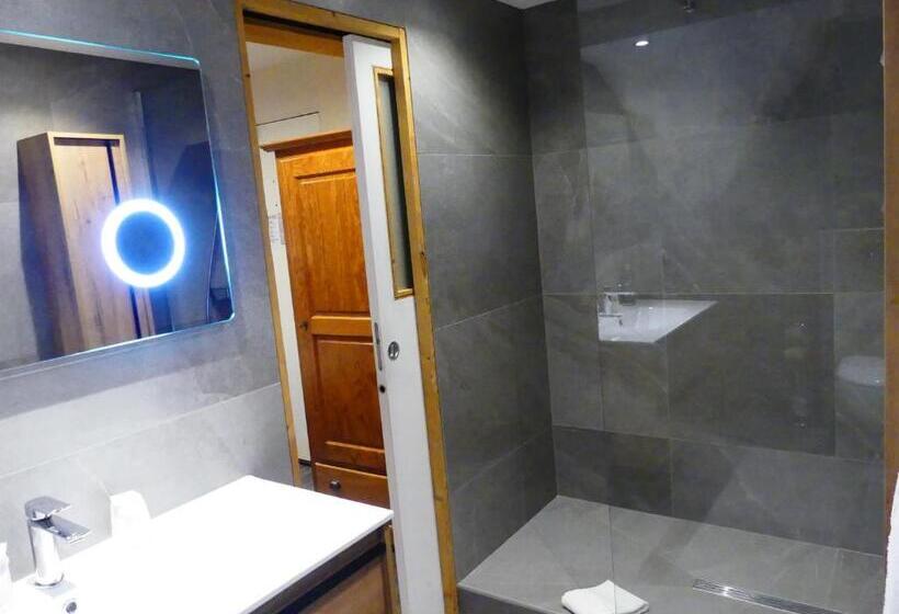 اتاق راحتی, Logis Hotel Des Bains