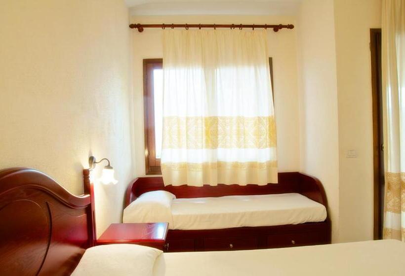 اتاق استاندارد سه نفره, Parco Blu