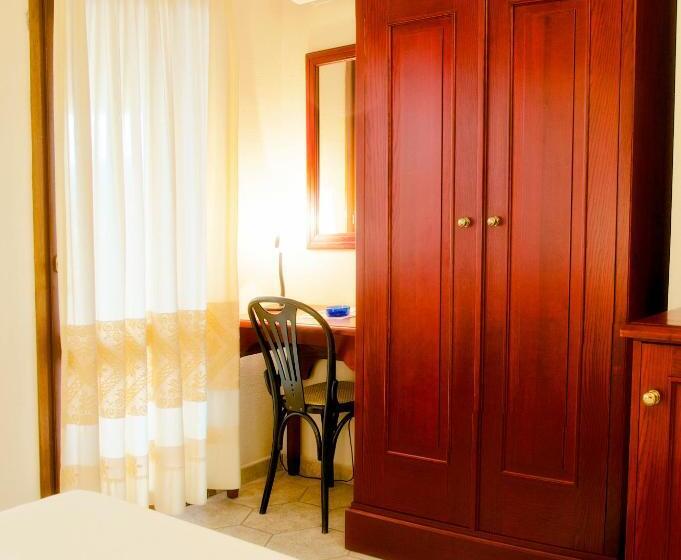 اتاق استاندارد چهار تخته, Parco Blu