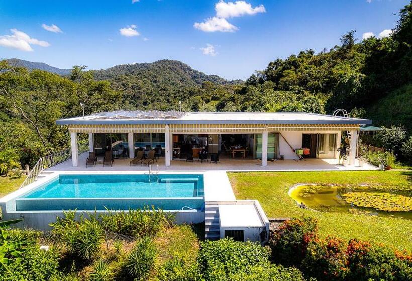 디럭스 룸, Casa Laureles