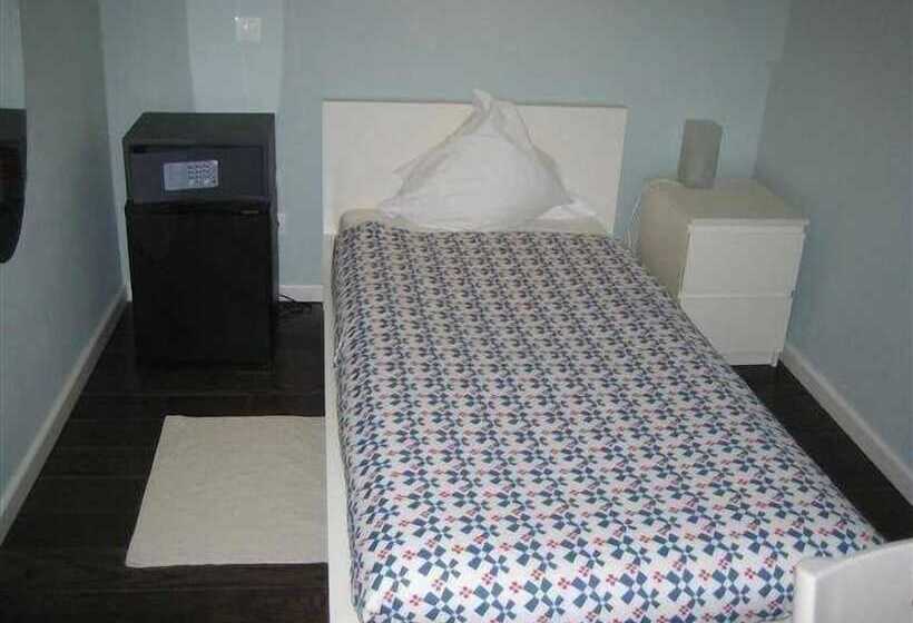 اتاق استاندارد یک نفره, Hostal Goyal Pizarro
