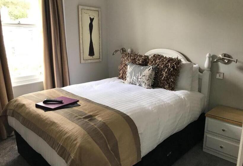 اتاق عادی, Ambleside Townhouse