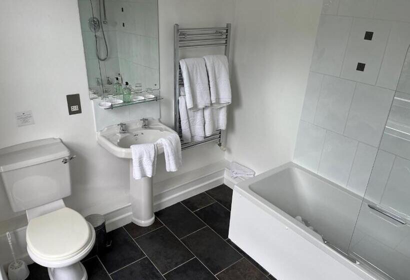 اتاق سوپریور خانوادگی, Ambleside Townhouse