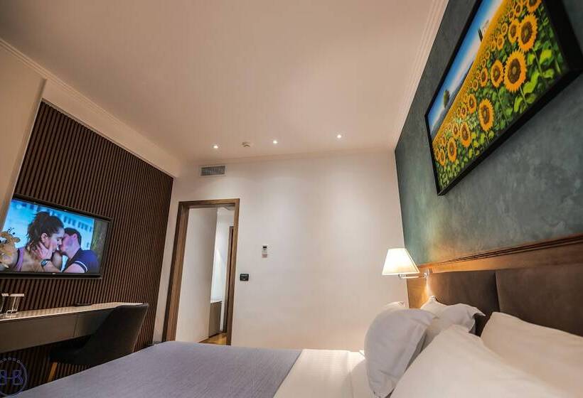 غرفة ديلوكس مطلّة علي البحر, Butrinti & Spa