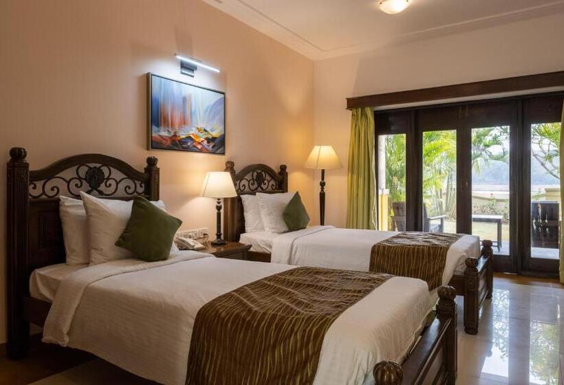 اتاق سوپریور با چشم‌انداز باغ, Mercure Goa Devaaya Resort