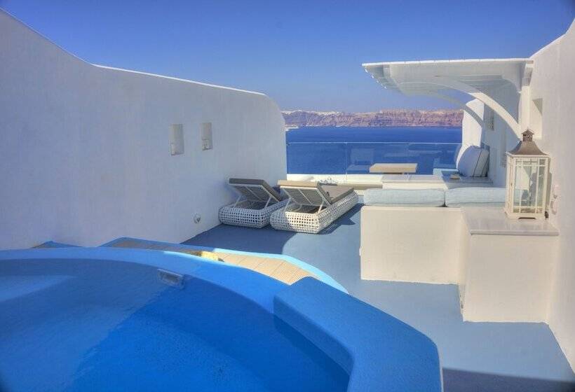 سوئیت با چشم‌انداز, Astarte Suites