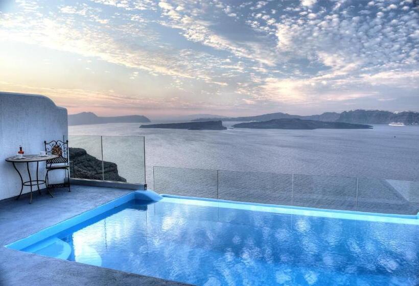 سوئیت با چشم‌انداز, Astarte Suites