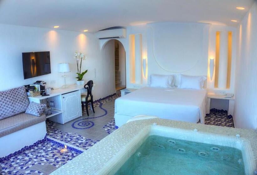 سوییت با استخر, Astarte Suites