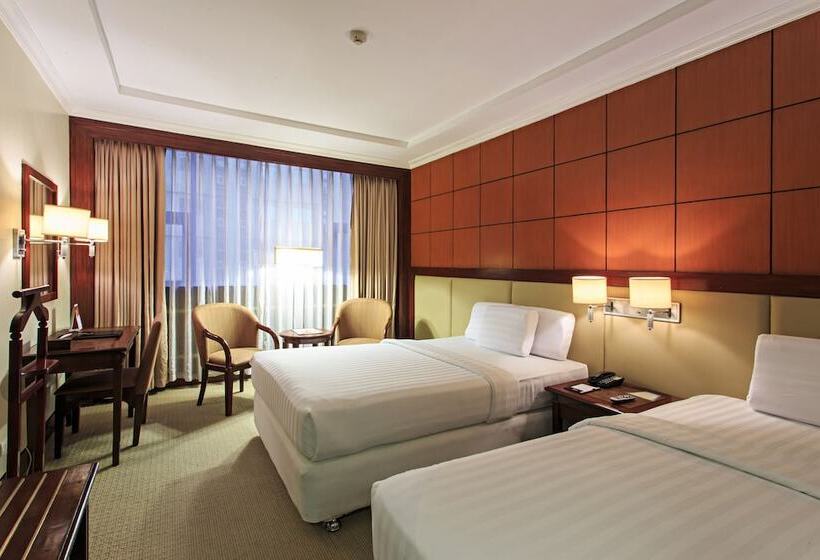 Plus Standard Room, Cebu Parklane International