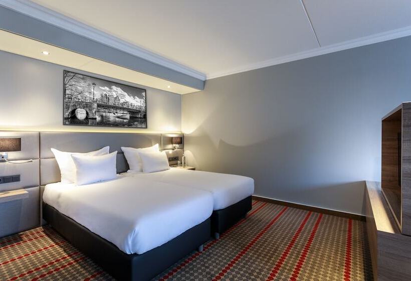 سوییت خانوادگی, Ramada By Wyndham Amsterdam Airport Schiphol
