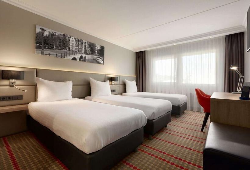 اتاق سوپریور سه تخته, Ramada By Wyndham Amsterdam Airport Schiphol
