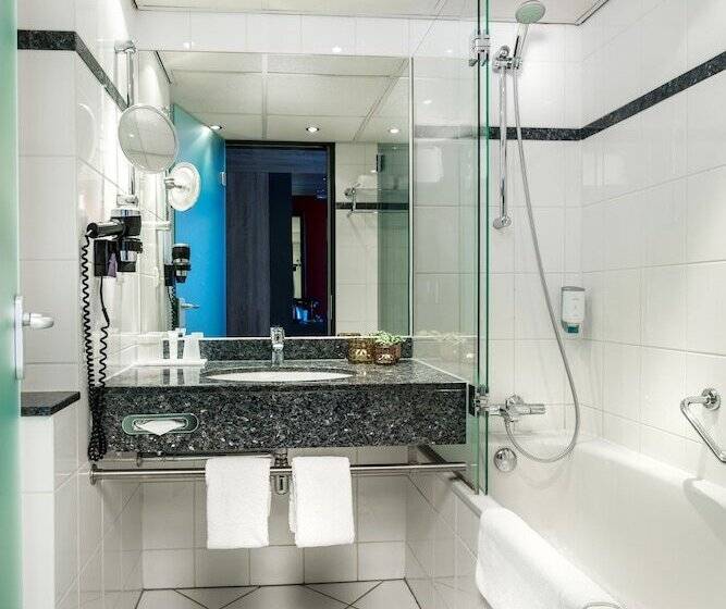 سوییت سوپریور, Ramada By Wyndham Amsterdam Airport Schiphol