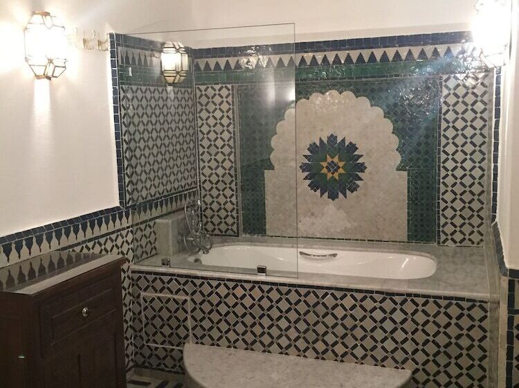 سوییت, Riad Dar El Assafir