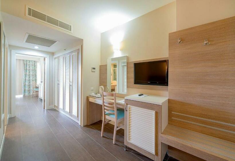 Семейный Номер, Crystal Sunrise Queen Luxury Resort & Spa   All Inclusive