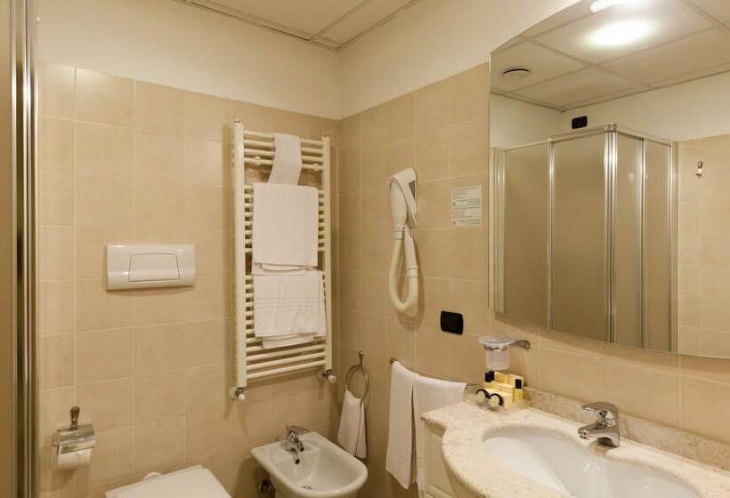 스탠다드 룸, Lovere Resort & Spa
