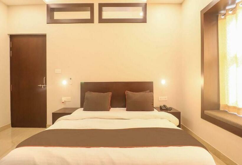 Habitación Triple Comfort, Super Townhouse Amaraa Farms Near Lulu Hypermarket