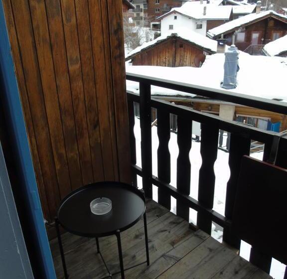 Номер Стандарт Индивидуальный с Балконом, Room's Chez Beni