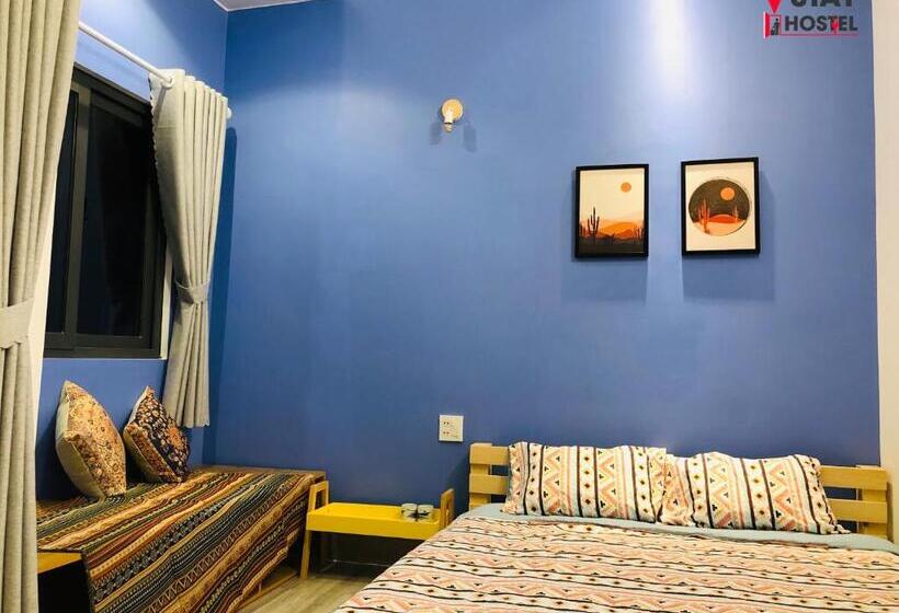 اتاق استاندارد با بالکن, Stay Hostel 2   350m From The Ferry
