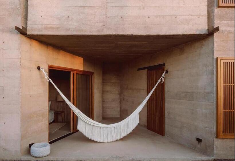 スイート, Paradero Todos Santos   Exclusive Experiences Included
