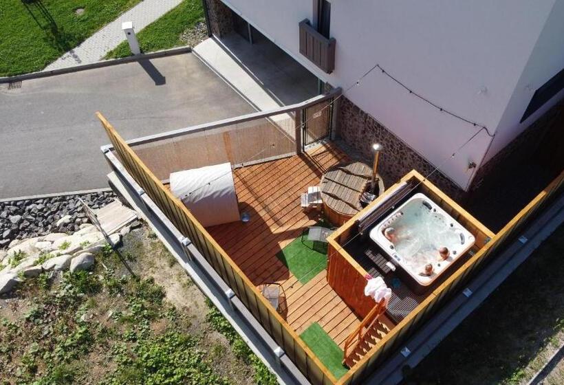 Апартаменты 1 Спальня с Балконом, Apartmány Tri Sestry   Real Ski In Ski Out
