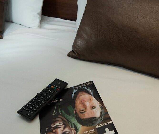 اتاق راحتی, Brit Hotel Tours Sud – Le Cheops