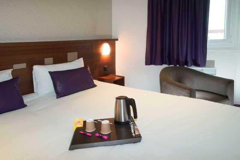 اتاق راحتی, Brit Hotel Tours Sud – Le Cheops