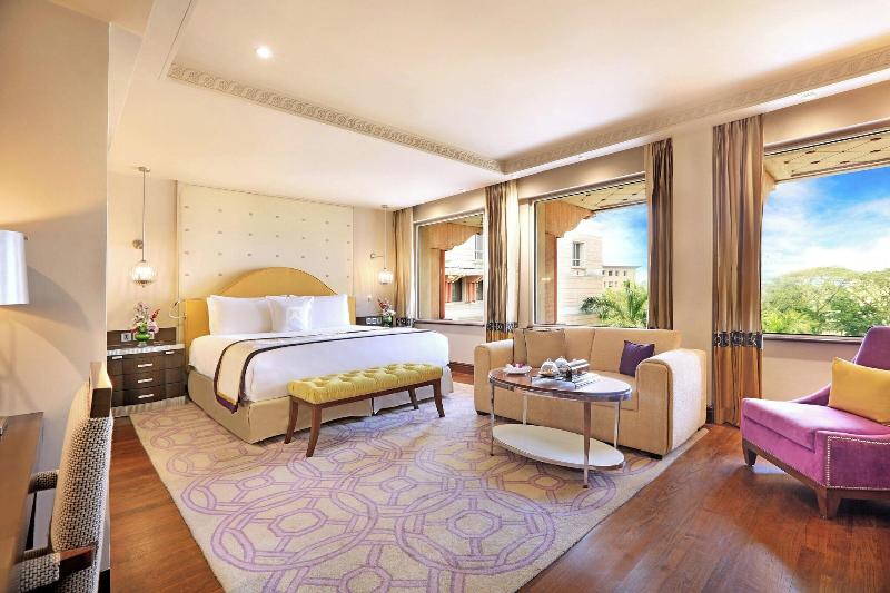 اتاق راحتی, Brit Hotel Tours Sud – Le Cheops