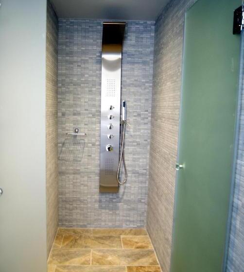 اتاق لوکس, Cascade Holiday Resort