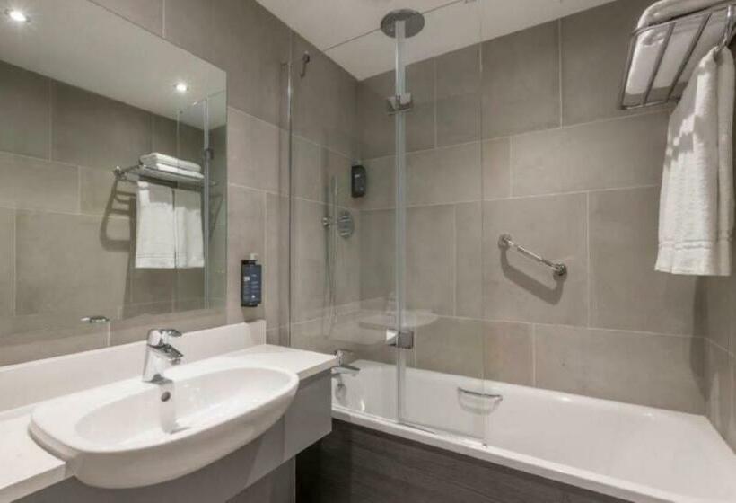 اتاق لوکس, Clayton Hotel Galway