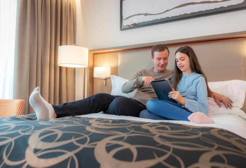 اتاق خانوادگی, Clayton Hotel Galway