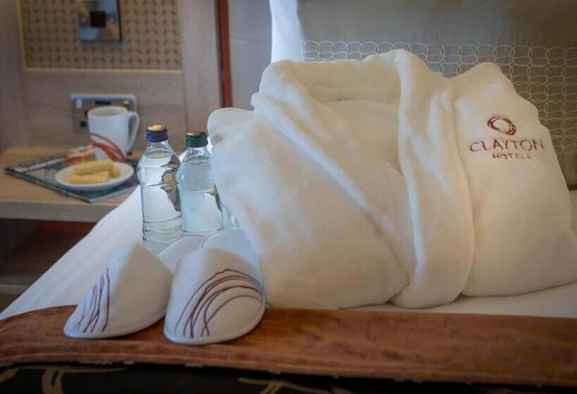 سوئیت اجرایی با تخت کینگ, Clayton Hotel Galway